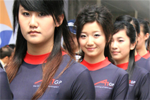 Why do Shanghai's footbath shops always have long queues？